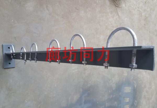 胀锚螺栓固定多乐竞在线网页版架