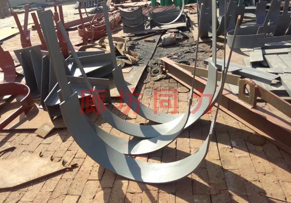 水平圆形管道双拉杆吊架